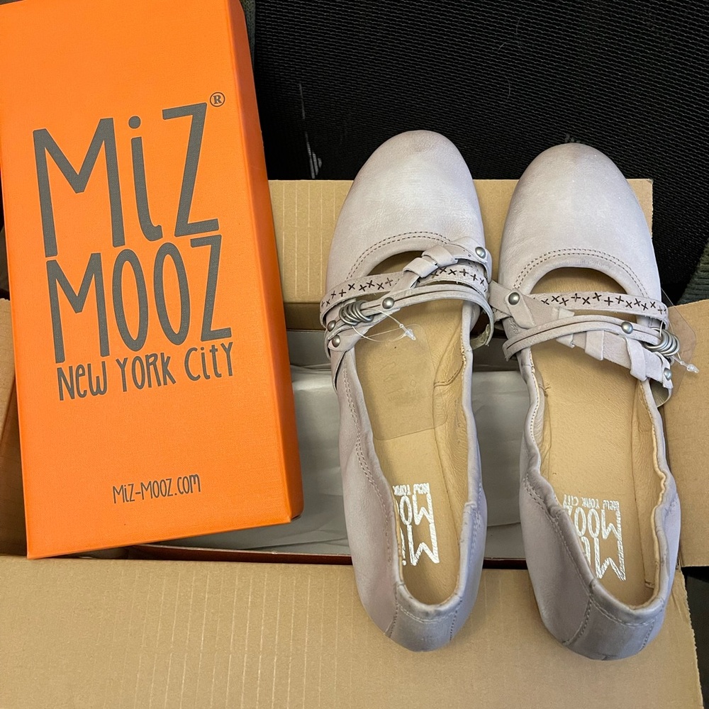 MIZ MOOZ - Joplin Flat in Oat - Size 42 - BNIB